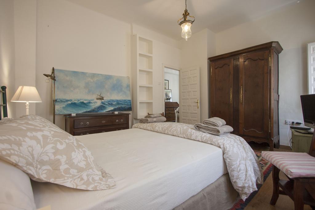 Champion Duplex Terrace And Garage Old Town 6 Pax Appartement Sevilla Buitenkant foto