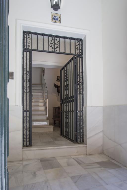 Champion Duplex Terrace And Garage Old Town 6 Pax Appartement Sevilla Buitenkant foto