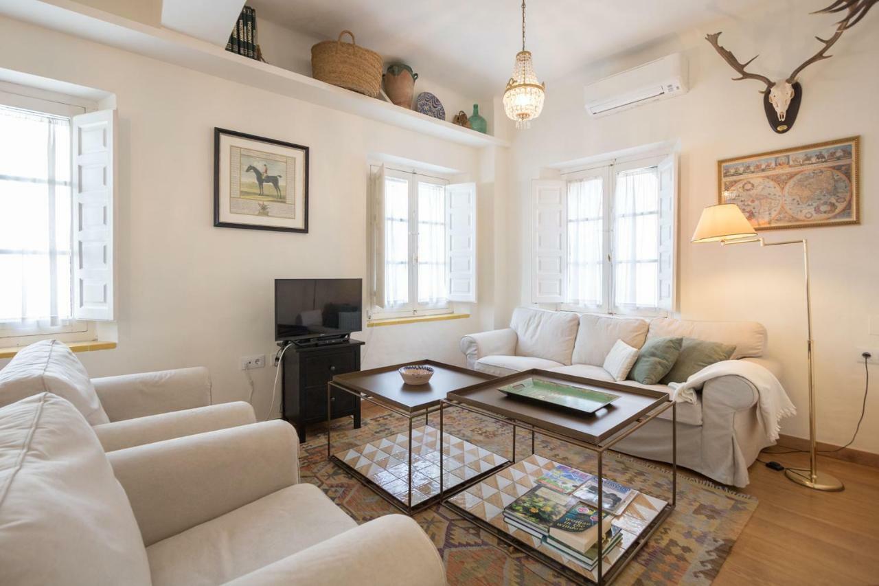 Champion Duplex Terrace And Garage Old Town 6 Pax Appartement Sevilla Buitenkant foto